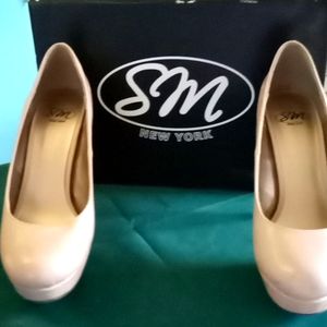 Beige sm new York 6 inch heels in box size 8